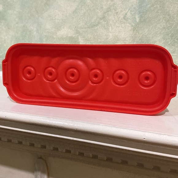 Zoku popsicle storage container, holds 6 zoku popsicles - Picture 4 of 6